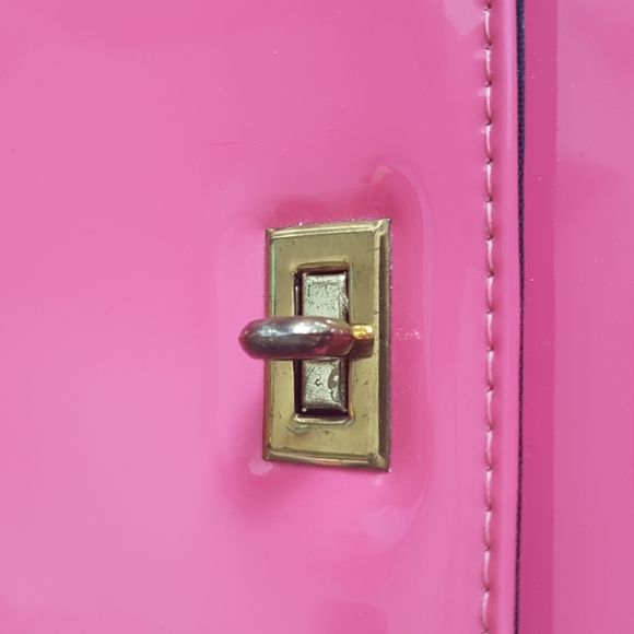 Vintage Pink Patten Metal Handle Purse - Picture 2 of 16